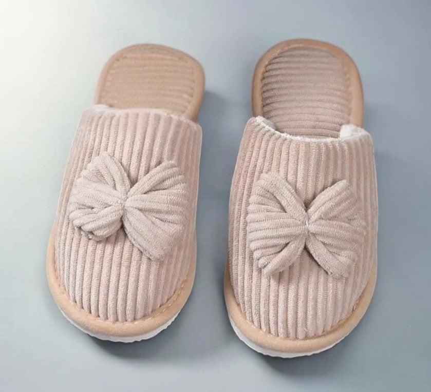 Chaussons Lola™ - Chaussons Fourrés Nœud Papillon