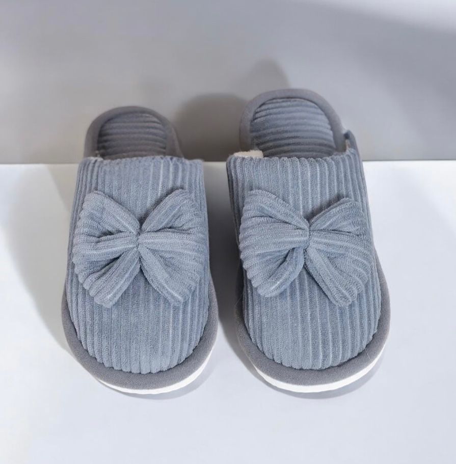 Chaussons Lola™ - Chaussons Fourrés Nœud Papillon